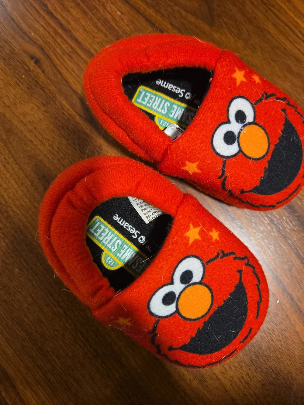 Sesame Street Elmo Red Kids Slip-On Slippers, Toddler 4 XS